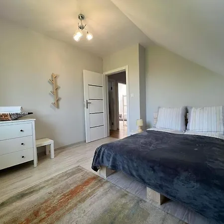 Dom Na Sielskiej グニエビノ