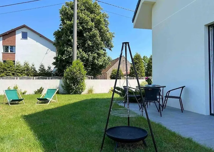 Dom Na Sielskiej Nyaraló Gniewino